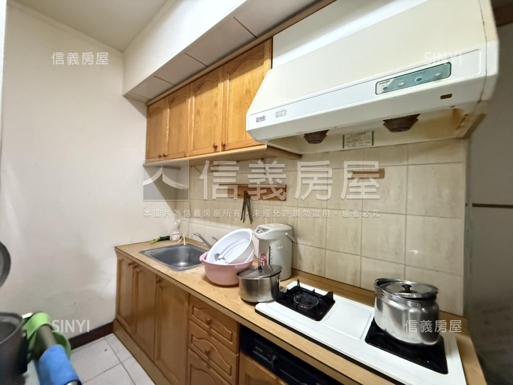 安平三角窗收租店霸房屋室內格局與周邊環境