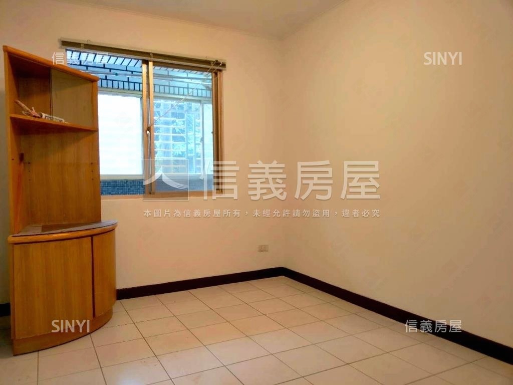 公園樹海捷運華廈房屋室內格局與周邊環境