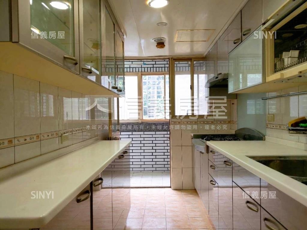 公園樹海捷運華廈房屋室內格局與周邊環境