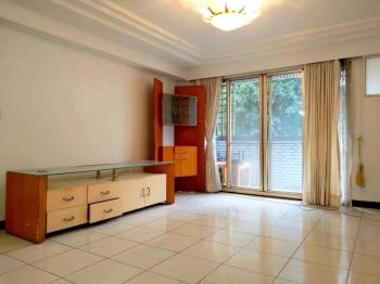 公園樹海捷運華廈