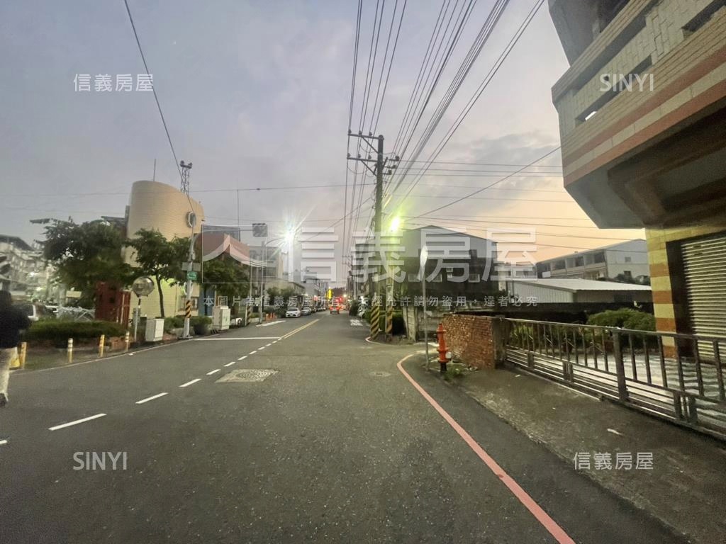 市中心約６５坪土地房屋室內格局與周邊環境