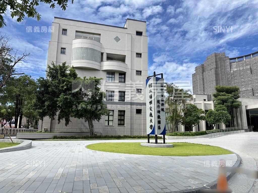 ⭐近高鐵絕頂３房＋１平車房屋室內格局與周邊環境