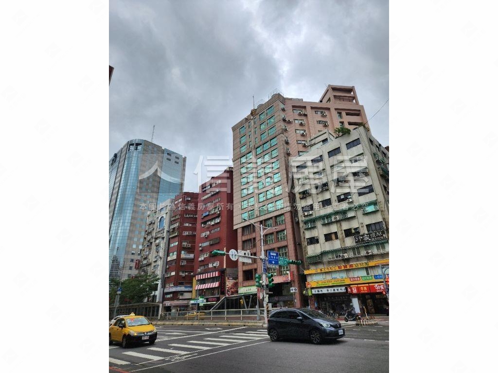 古亭＿＿中正國中電梯三房房屋室內格局與周邊環境