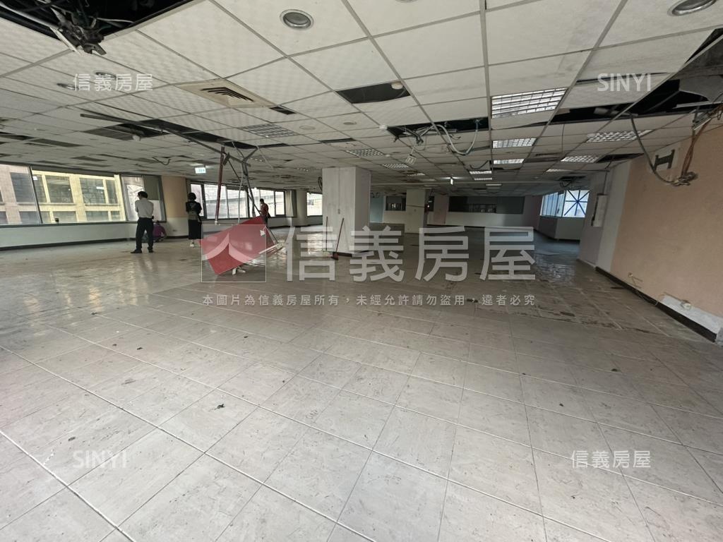 南京三民站辦公附平面車位房屋室內格局與周邊環境