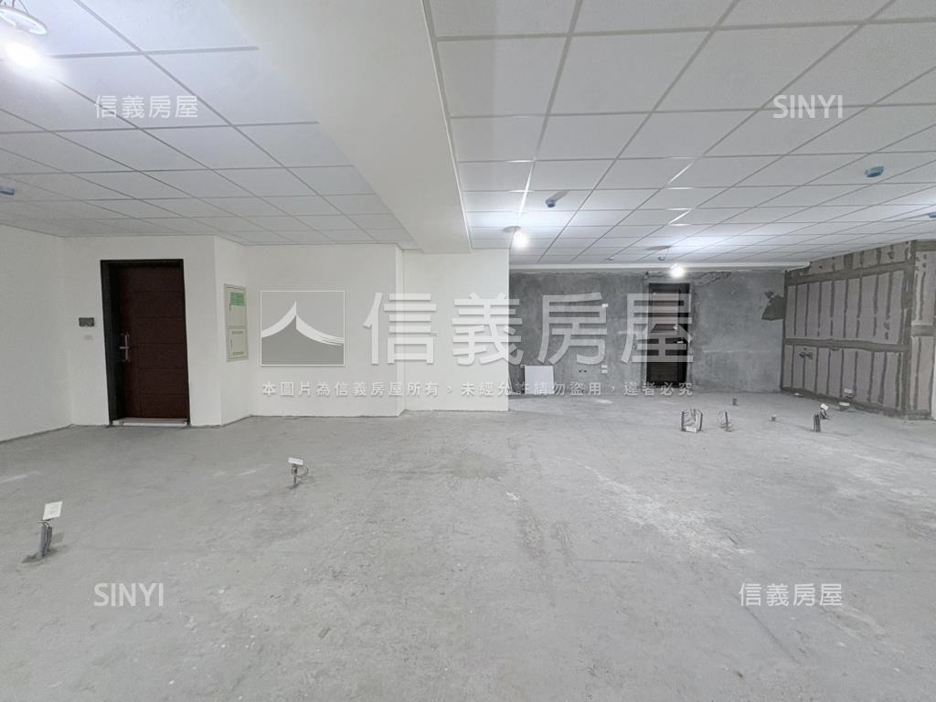 百邑稀有中型辦公附車位房屋室內格局與周邊環境