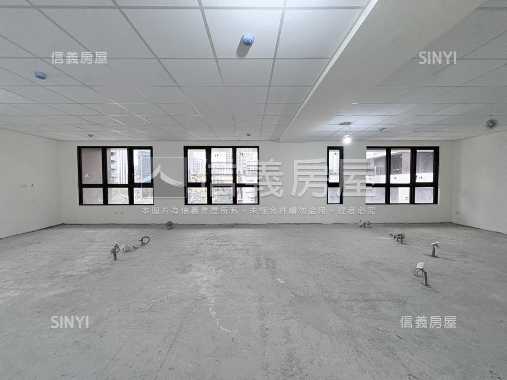 百邑稀有中型辦公附車位房屋室內格局與周邊環境