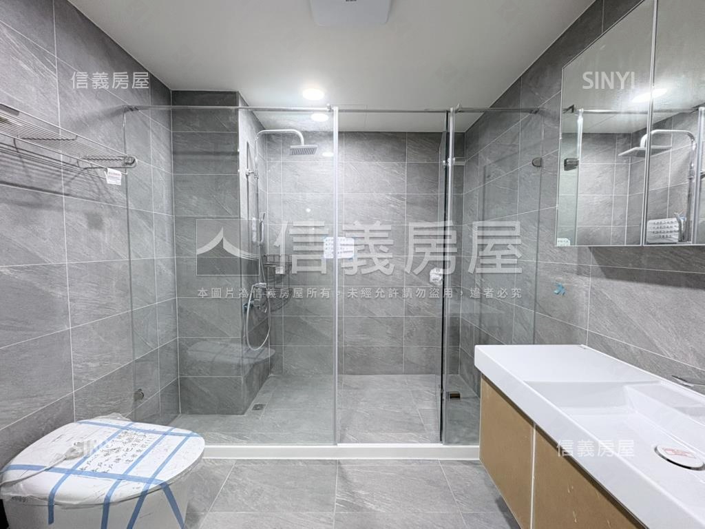 百邑稀有中型辦公附車位房屋室內格局與周邊環境