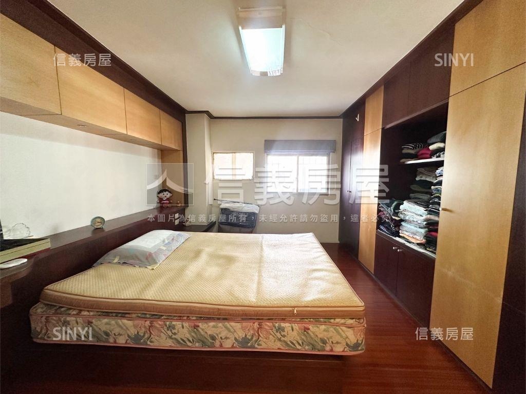 近中山醫。近捷運平車房屋室內格局與周邊環境