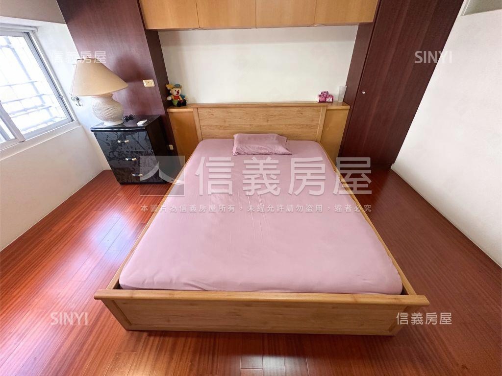 近中山醫。近捷運平車房屋室內格局與周邊環境