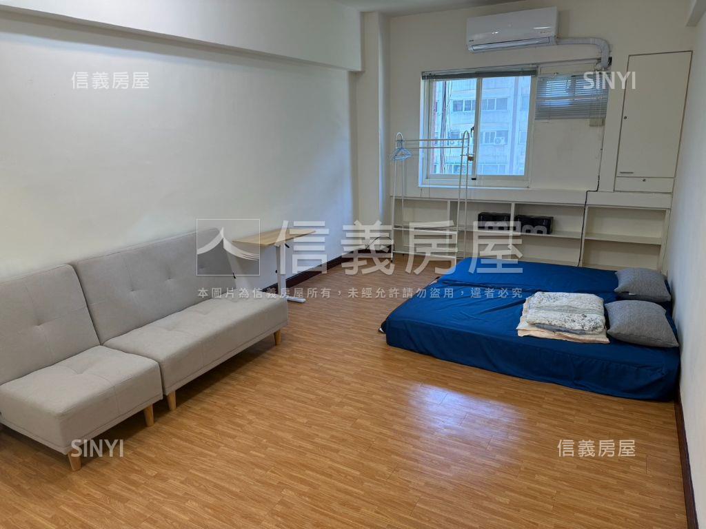 忠孝中聯管理高樓相連兩戶房屋室內格局與周邊環境