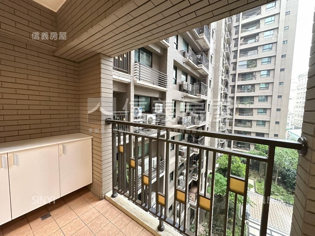 桃園·中路御品·三房車位房屋室內格局與周邊環境
