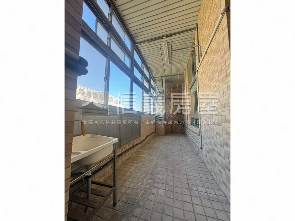 冠德花園城堡稀有釋出房屋室內格局與周邊環境