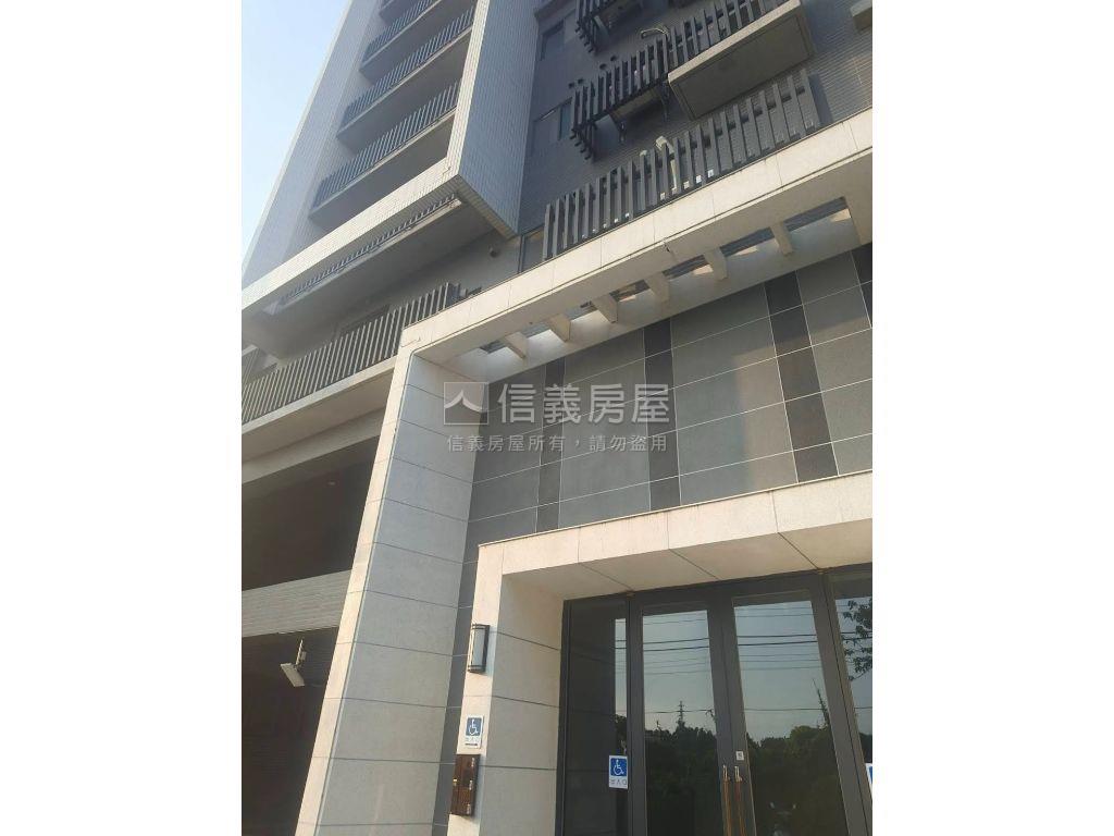 鼎巨清悠兩房車位房屋室內格局與周邊環境