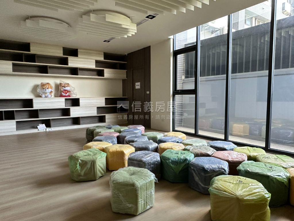 鼎巨清悠兩房車位房屋室內格局與周邊環境