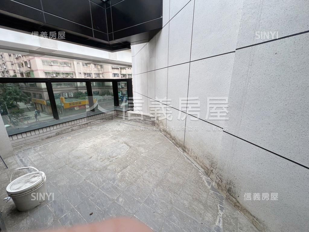 咊陽和整棟電梯商辦房屋室內格局與周邊環境