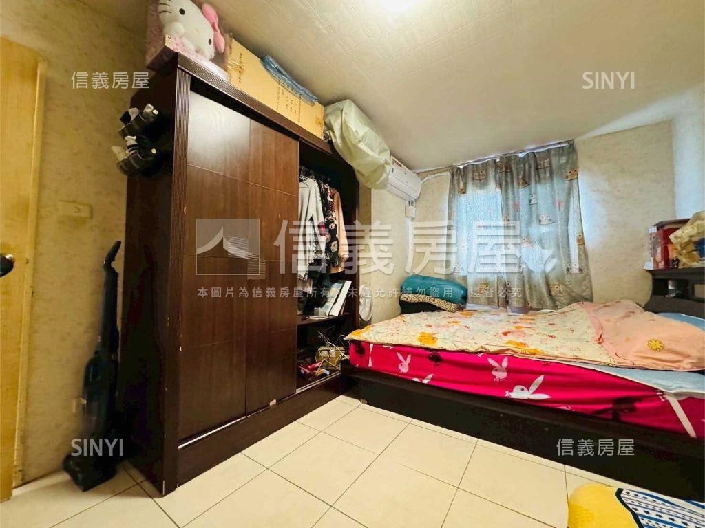 近車站低總價３房１室美屋房屋室內格局與周邊環境