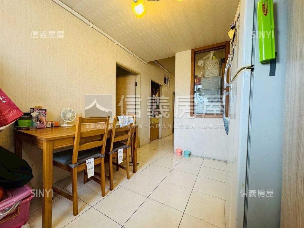 近車站低總價３房１室美屋房屋室內格局與周邊環境