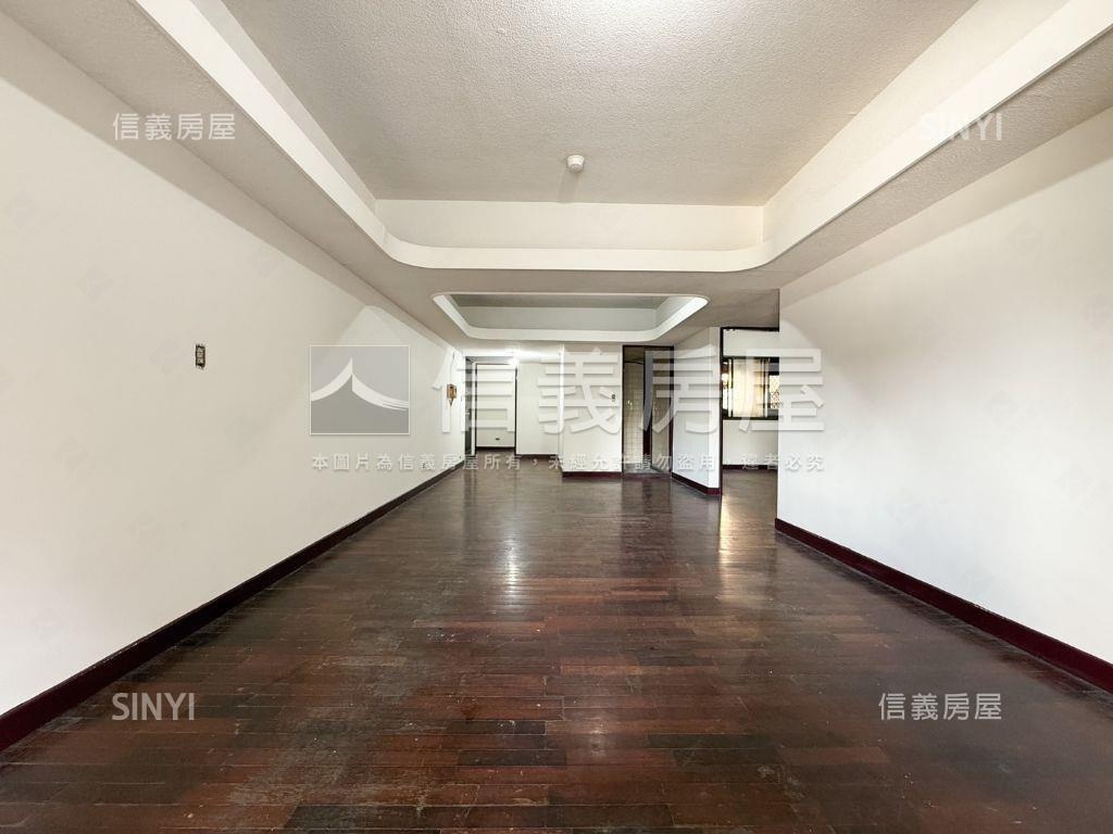 【捷運站旁】電梯全天管理房屋室內格局與周邊環境