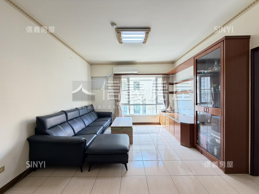 公園臻邸大廈３房平車房屋室內格局與周邊環境