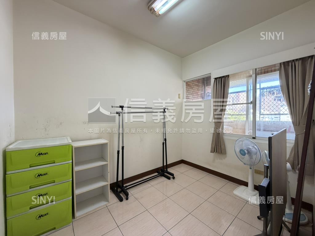 公園臻邸大廈３房平車房屋室內格局與周邊環境