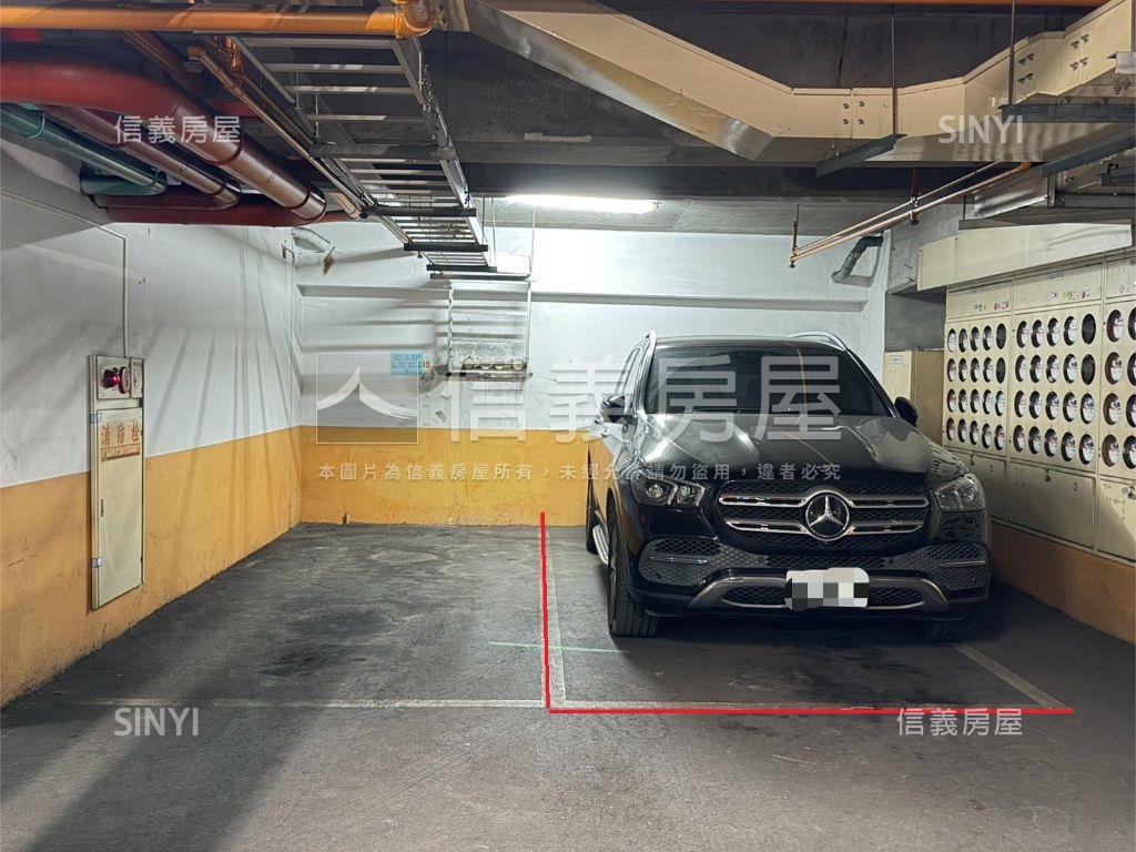 公園臻邸大廈３房平車房屋室內格局與周邊環境