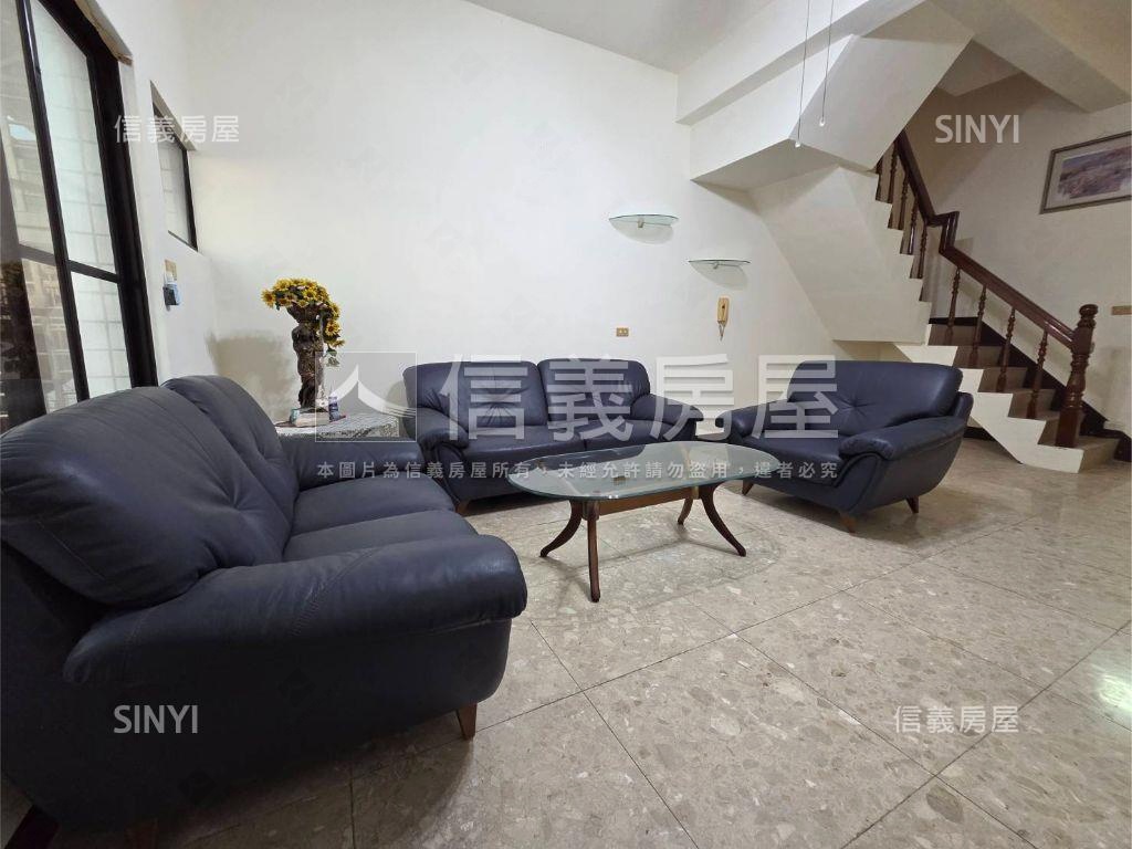 松竹西街車庫透天房屋室內格局與周邊環境