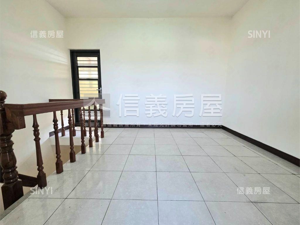 松竹西街車庫透天房屋室內格局與周邊環境