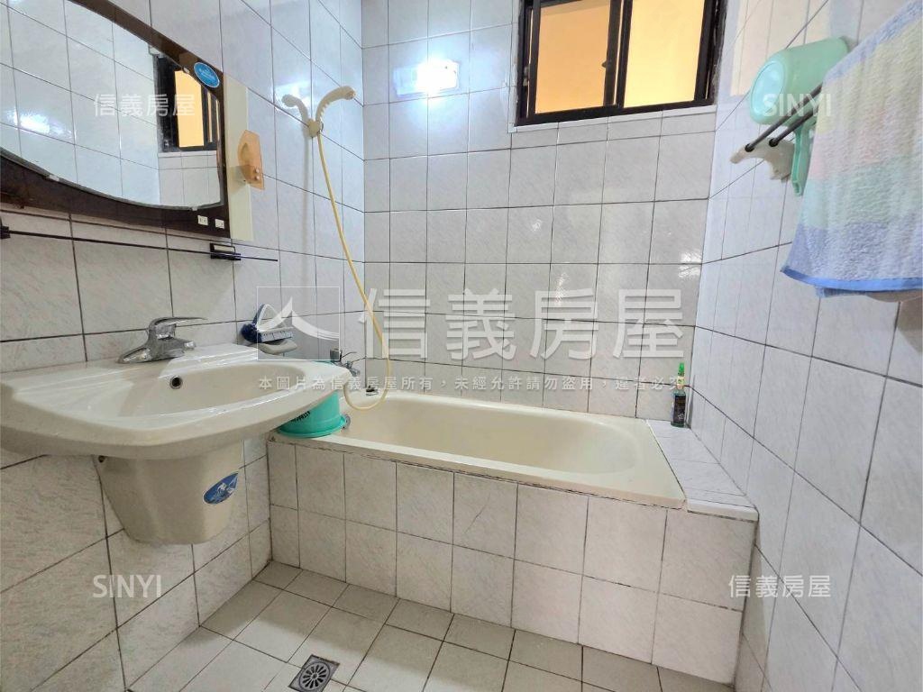 松竹西街車庫透天房屋室內格局與周邊環境