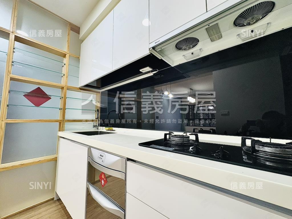 和築青風兩房Ｂ１平面車位房屋室內格局與周邊環境