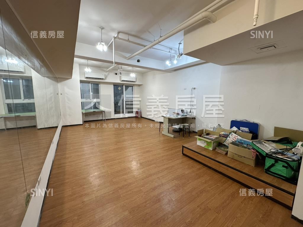 江翠ＯＮＥ低總價無隔間房屋室內格局與周邊環境