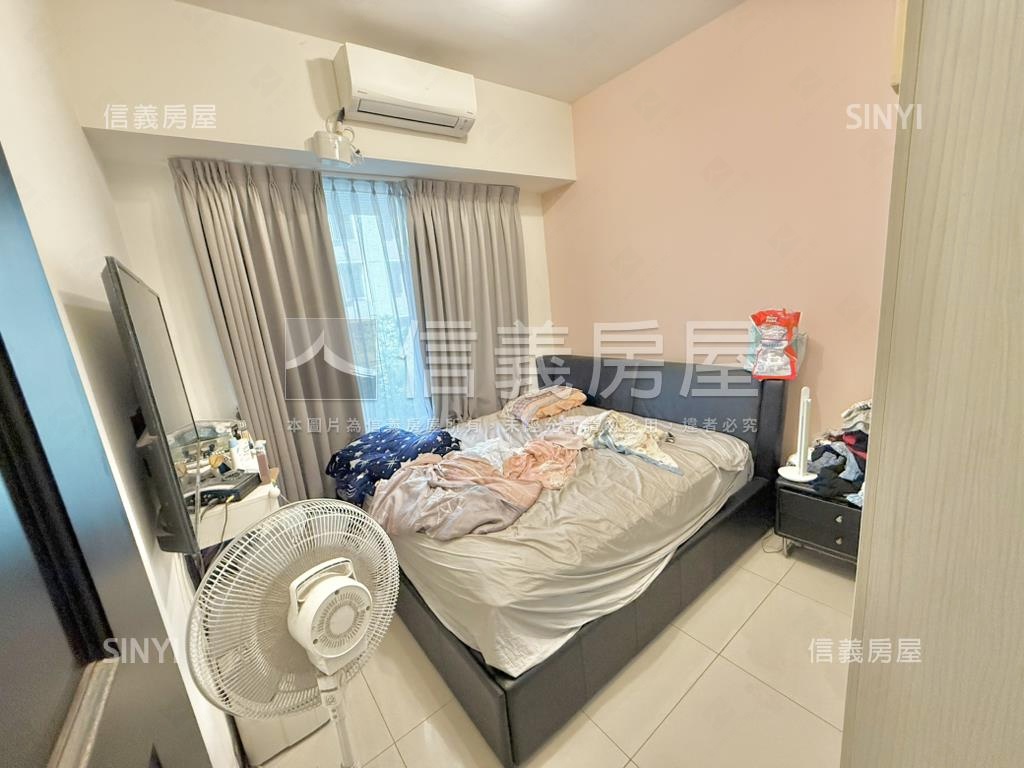 屋齡約６年意想不到好入手房屋室內格局與周邊環境