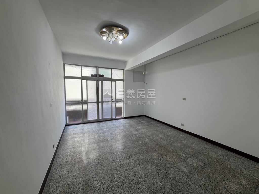 北環線社子黃金公寓三樓房屋室內格局與周邊環境