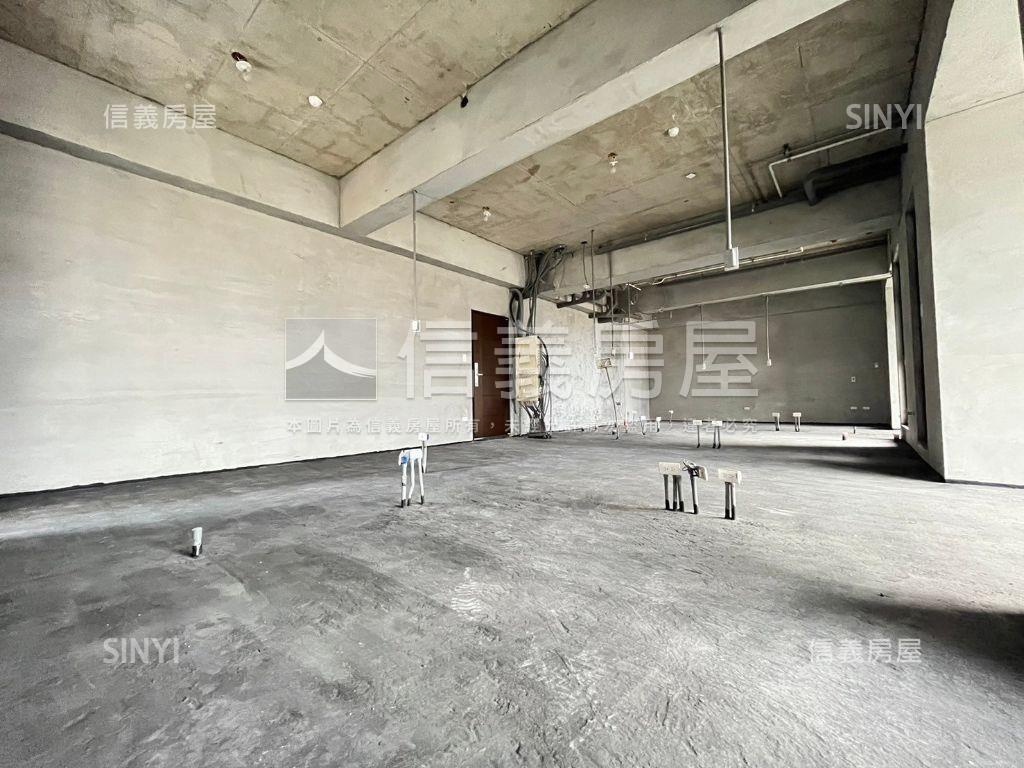 松下新宿毛胚屋自行規劃房屋室內格局與周邊環境