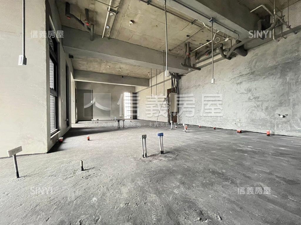 松下新宿毛胚屋自行規劃房屋室內格局與周邊環境