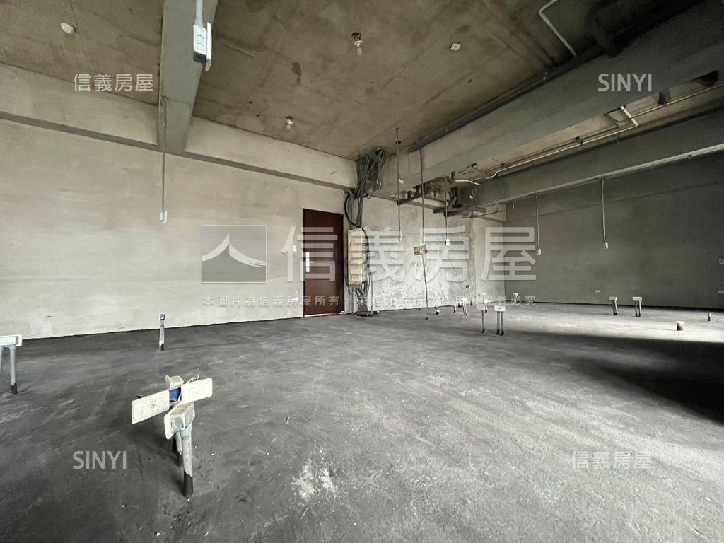 松下新宿毛胚屋自行規劃房屋室內格局與周邊環境