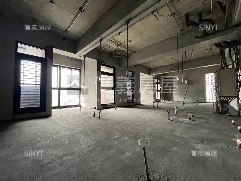 松下新宿毛胚屋自行規劃房屋室內格局與周邊環境