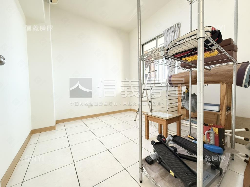 近中山醫２＋１房視野車位房屋室內格局與周邊環境