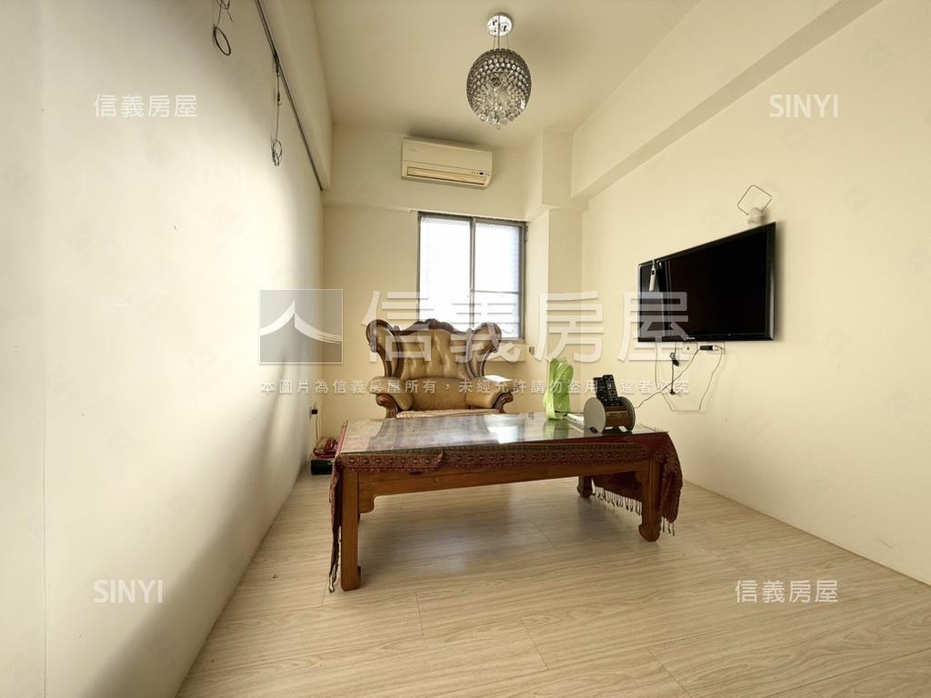 近中山醫２＋１房視野車位房屋室內格局與周邊環境