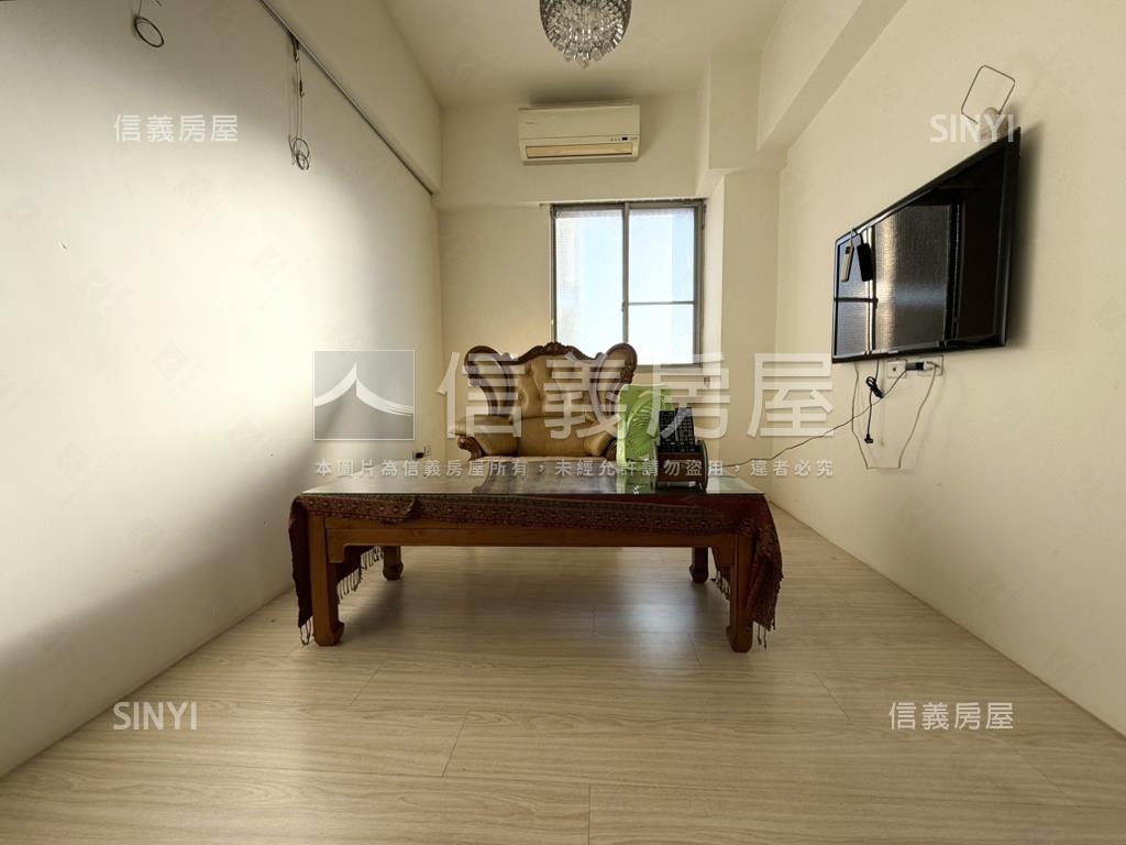 近中山醫２＋１房視野車位房屋室內格局與周邊環境