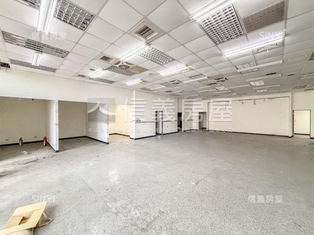 亞灣近夢時代企業總部店霸房屋室內格局與周邊環境