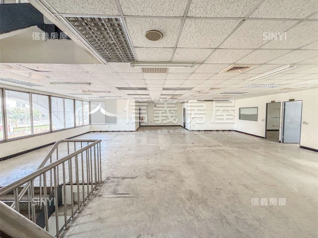 亞灣近夢時代企業總部店霸房屋室內格局與周邊環境