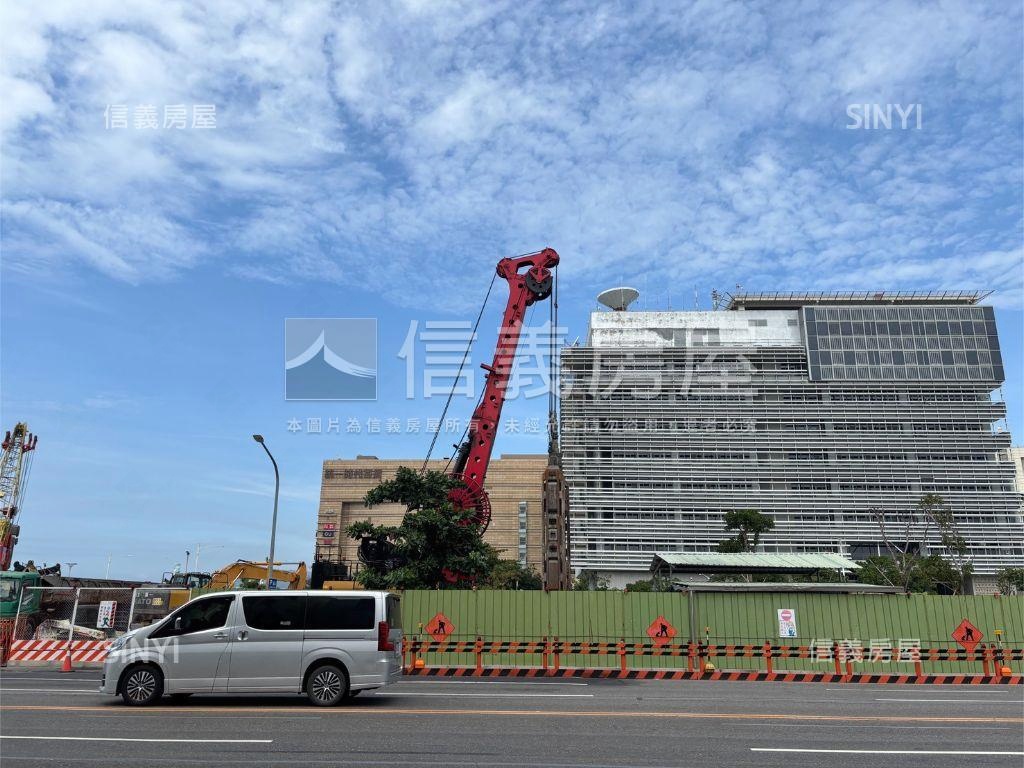 亞灣近夢時代企業總部店霸房屋室內格局與周邊環境