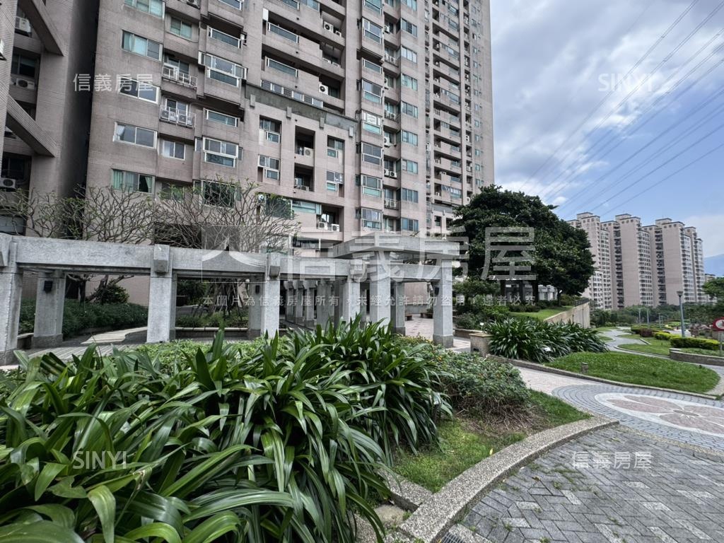水蓮山莊景觀高樓美三房房屋室內格局與周邊環境