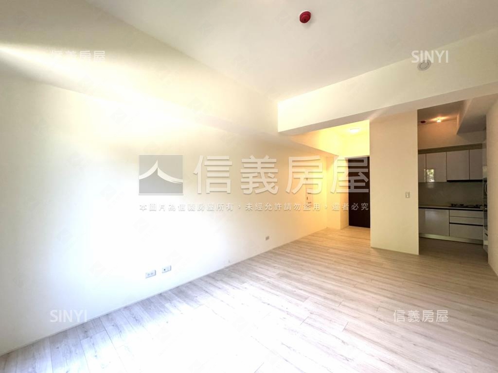 陞霖執美稀有一樓平車房屋室內格局與周邊環境