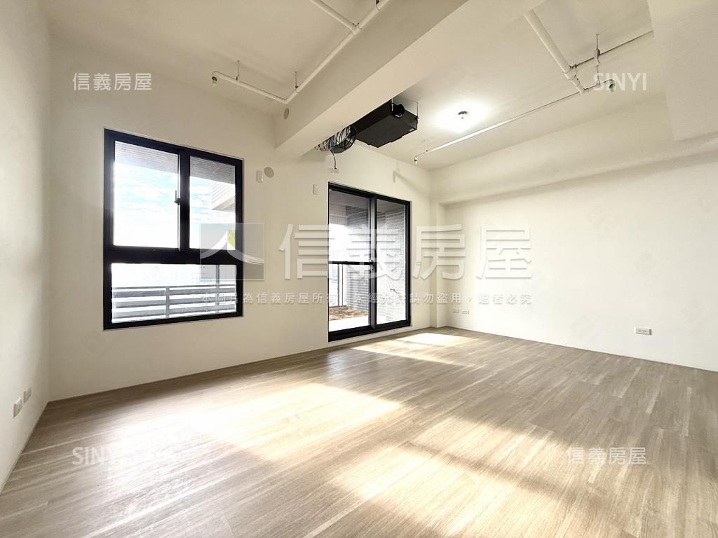 仁武景觀輕奢大兩房平車房屋室內格局與周邊環境