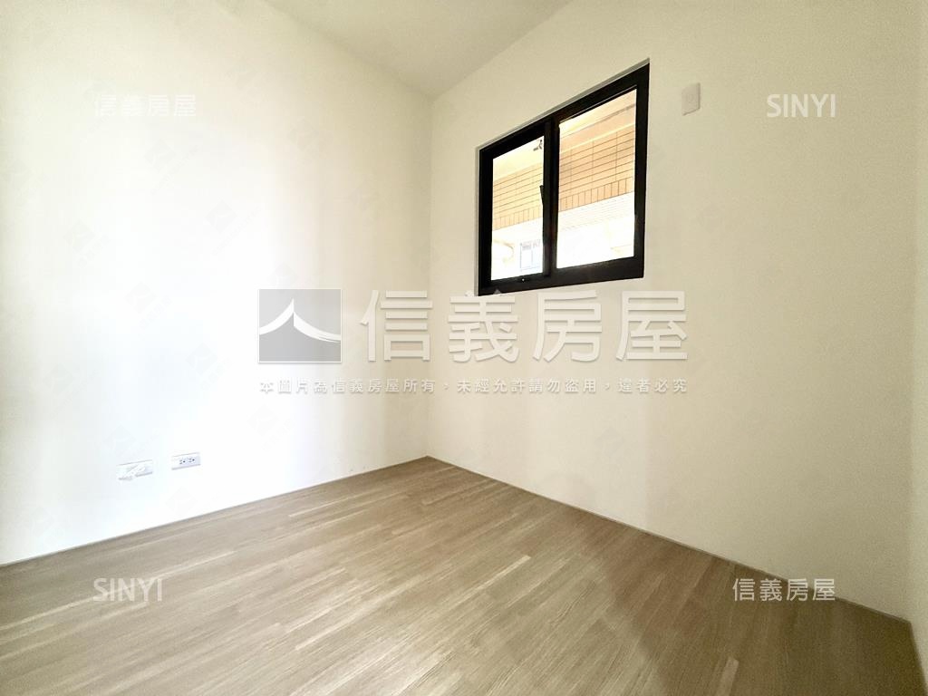 仁武景觀輕奢大兩房平車房屋室內格局與周邊環境