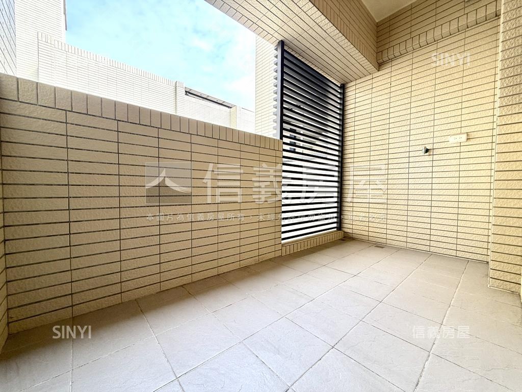 仁武景觀輕奢大兩房平車房屋室內格局與周邊環境