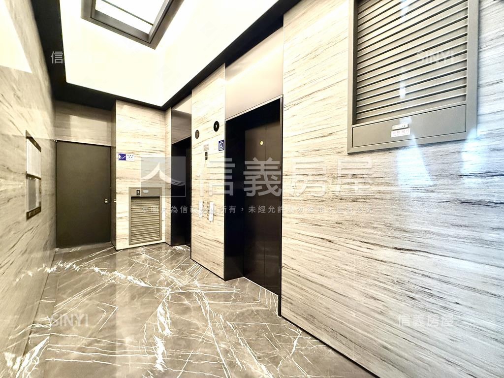 仁武景觀輕奢大兩房平車房屋室內格局與周邊環境