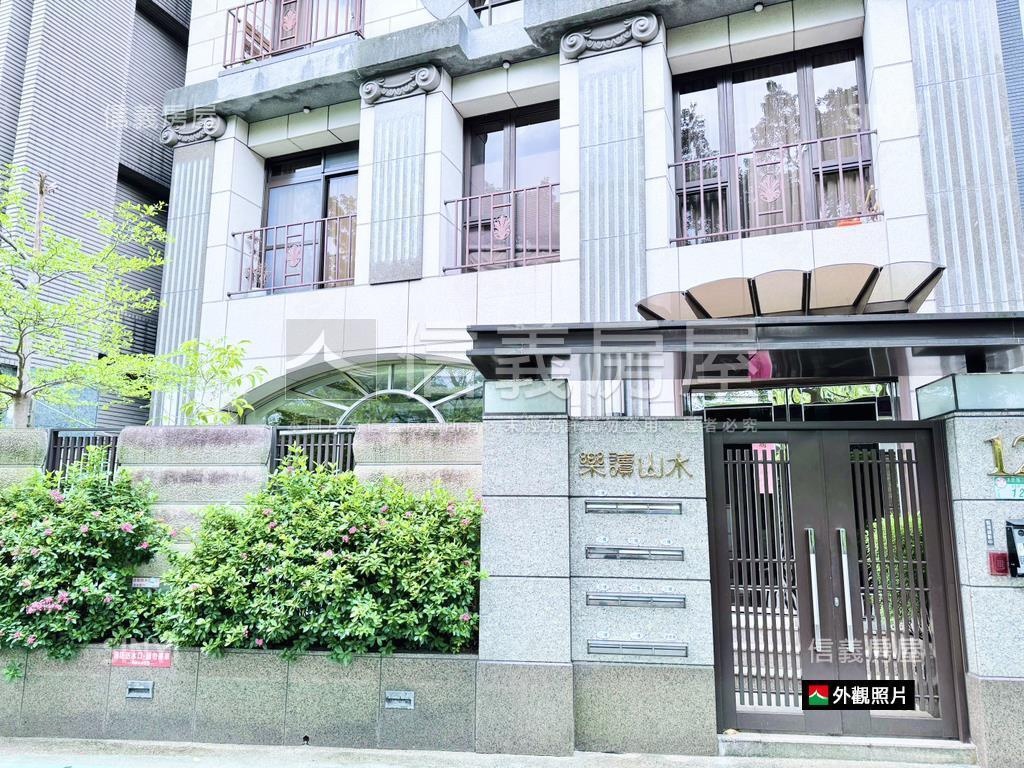 正面河堤第一排景觀美宅房屋室內格局與周邊環境