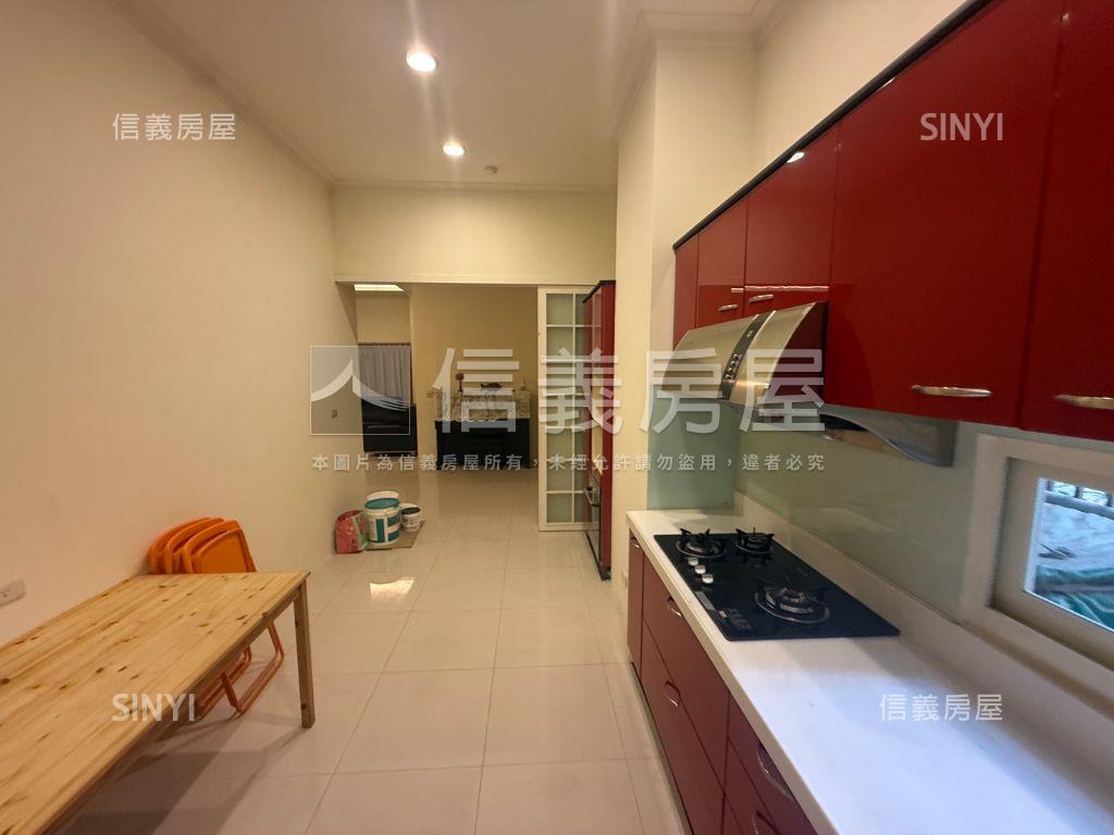 潭子箱根裝潢四房３３車位房屋室內格局與周邊環境